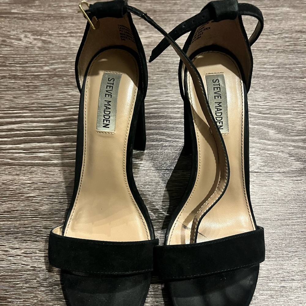 Steve Madden Black Carson Suede Heels